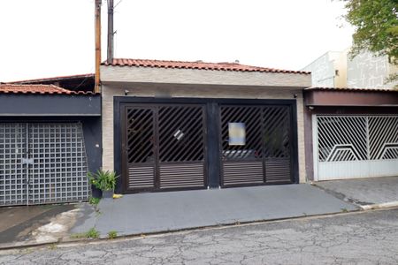 Casa à venda com 144m², 3 quartos e 2 vagasFachada