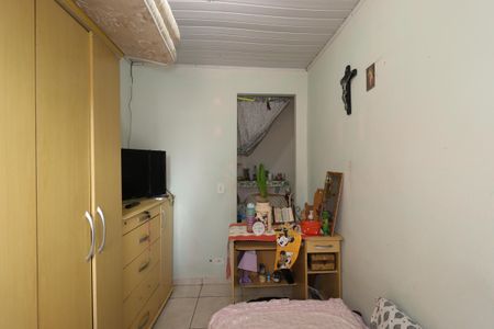 Casa à venda com 144m², 3 quartos e 2 vagasCasa dos Fundos - Quarto