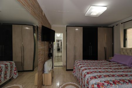 Casa à venda com 144m², 3 quartos e 2 vagasSuíte