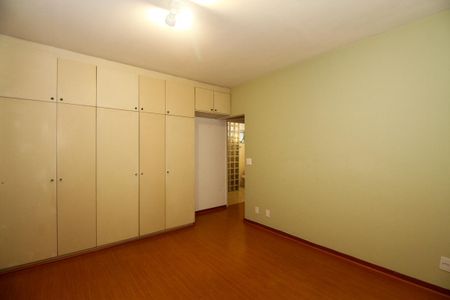 Apartamento à venda com 193m², 4 quartos e 2 vagasSuíte