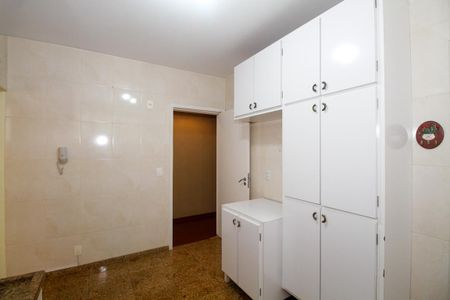 Apartamento à venda com 193m², 4 quartos e 2 vagasCozinha
