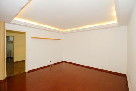 Apartamento à venda com 193m², 4 quartos e 2 vagasSala de Estar e Jantar