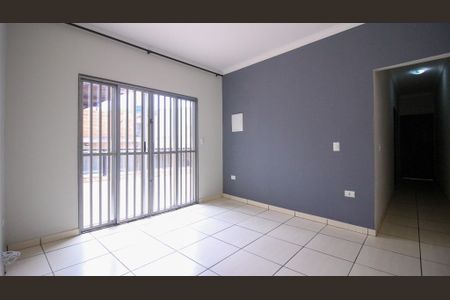 Casa para alugar com 3 quartos, 100m² em Vila Ester, São Paulo