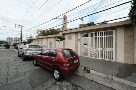 Casa de condomínio à venda com 103m², 2 quartos e 4 vagasFachada