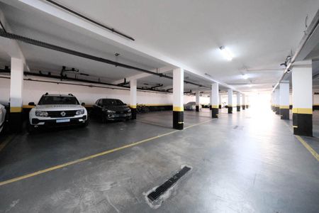 Casa de condomínio à venda com 103m², 2 quartos e 4 vagasÁrea comum