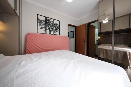 Casa de condomínio à venda com 103m², 2 quartos e 4 vagasSuíte 2