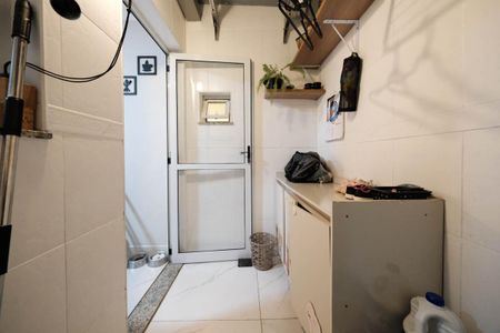 Casa de condomínio à venda com 103m², 2 quartos e 4 vagasÁrea de Serviço