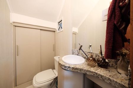 Casa de condomínio à venda com 103m², 2 quartos e 4 vagasLavabo