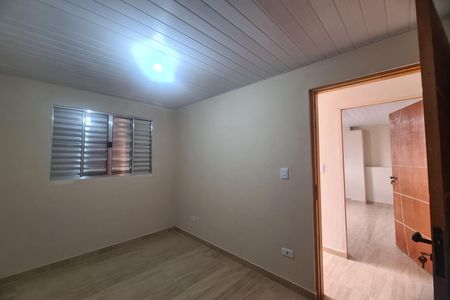 Quarto 1 de casa para alugar com 2 quartos, 110m² em Vila Ema, São Paulo