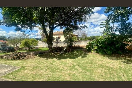 Casa à venda com 100m², 3 quartos e 8 vagas Casa à venda com 100m², 3 quartos e 8 vagasÁrea verde