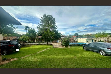 Casa à venda com 100m², 3 quartos e 8 vagas Casa à venda com 100m², 3 quartos e 8 vagasÁrea verde