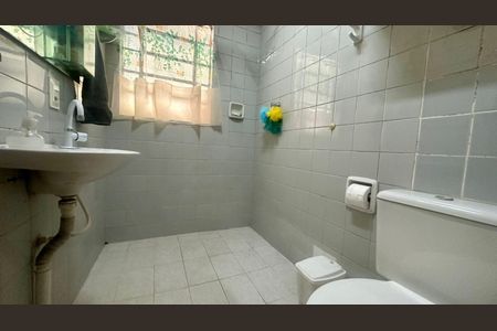 Banheiro  de casa à venda com 3 quartos, 100m² em Bandeirantes (pampulha), Belo Horizonte