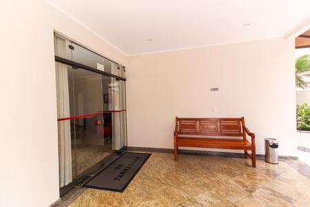 Apartamento à venda com 67m², 2 quartos e 1 vagaHall