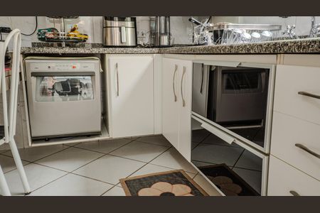 Casa para alugar com 140m², 3 quartos e 2 vagas Casa para alugar com 140m², 3 quartos e 2 vagasCozinha