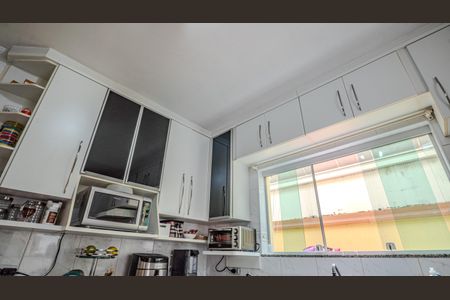 Casa para alugar com 140m², 3 quartos e 2 vagas Casa para alugar com 140m², 3 quartos e 2 vagasCozinha - Armários