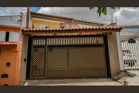 Casa para alugar com 140m², 3 quartos e 2 vagas Casa para alugar com 140m², 3 quartos e 2 vagasFachada