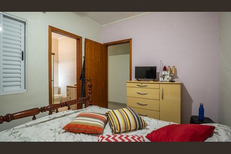 Casa para alugar com 140m², 3 quartos e 2 vagas Casa para alugar com 140m², 3 quartos e 2 vagasSuíte 2