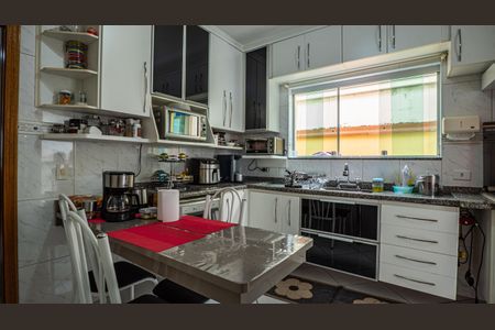 Casa para alugar com 140m², 3 quartos e 2 vagas Casa para alugar com 140m², 3 quartos e 2 vagasCozinha