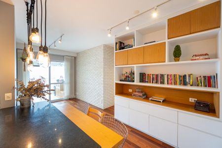 Sala de apartamento à venda com 2 quartos, 70m² em Chácara Inglesa, São Paulo