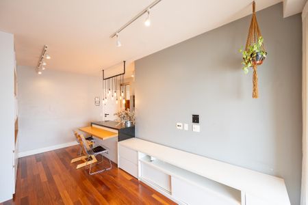 Sala de apartamento à venda com 2 quartos, 70m² em Chácara Inglesa, São Paulo