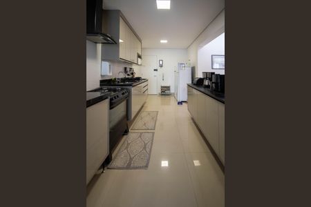 Apartamento para alugar com 163m², 3 quartos e 4 vagas Apartamento para alugar com 163m², 3 quartos e 4 vagasCozinha