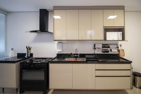 Apartamento para alugar com 163m², 3 quartos e 4 vagas Apartamento para alugar com 163m², 3 quartos e 4 vagasCozinha