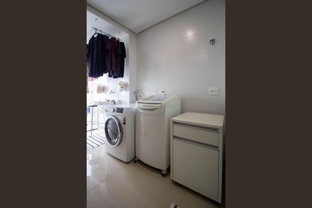 Apartamento para alugar com 163m², 3 quartos e 4 vagas Apartamento para alugar com 163m², 3 quartos e 4 vagasÁrea de Serviço