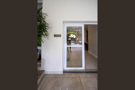 Apartamento para alugar com 163m², 3 quartos e 4 vagas Apartamento para alugar com 163m², 3 quartos e 4 vagasHall de entrada