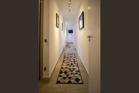 Apartamento para alugar com 163m², 3 quartos e 4 vagas Apartamento para alugar com 163m², 3 quartos e 4 vagasCorredor quartos