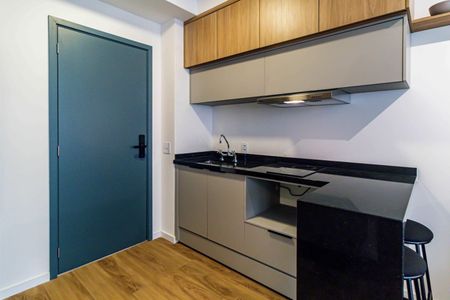 Cozinha de apartamento para alugar com 1 quarto, 37m² em Pinheiros, São Paulo