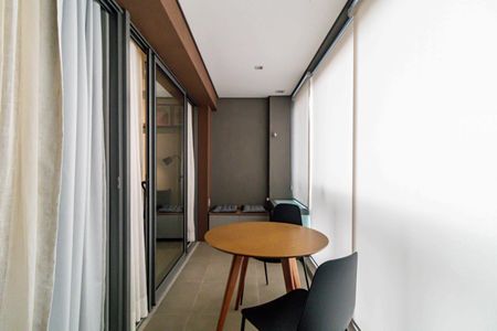 Apartamento para alugar com 37m², 1 quarto e 1 vagaVaranda