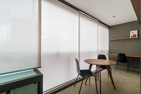 Apartamento para alugar com 37m², 1 quarto e 1 vagaVaranda