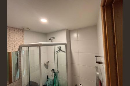Apartamento à venda com 85m², 3 quartos e 1 vaga Apartamento à venda com 85m², 3 quartos e 1 vagaBanheiro de serviço