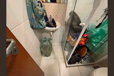 Apartamento à venda com 85m², 3 quartos e 1 vaga Apartamento à venda com 85m², 3 quartos e 1 vagaBanheiro de serviço