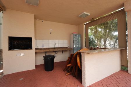 Apartamento para alugar com 45m², 2 quartos e sem vagaÁrea comum - Churrasqueira