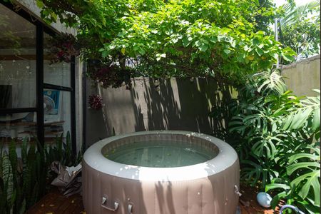 Casa para alugar com 200m², 2 quartos e 1 vagaQuintal