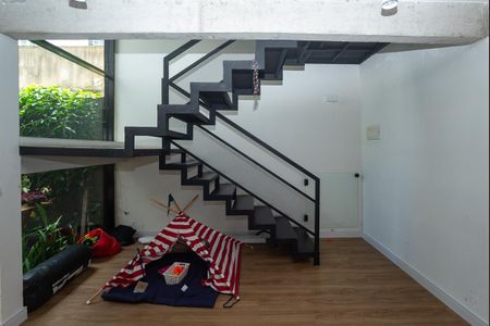 Casa para alugar com 200m², 2 quartos e 1 vagaHome Oficce