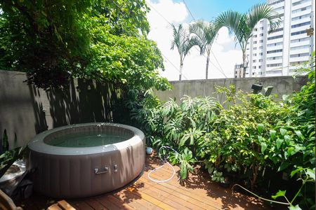 Casa para alugar com 200m², 2 quartos e 1 vagaQuintal