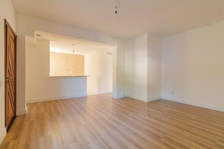Apartamento para alugar com 75m², 2 quartos e 1 vagaSala