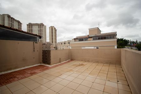 Apartamento para alugar com 128m², 3 quartos e 1 vagaTerraço