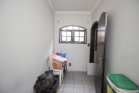 Casa à venda com 220m², 4 quartos e 2 vagas Casa à venda com 220m², 4 quartos e 2 vagasDeposito