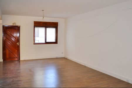 Apartamento para alugar com 1 quarto, 75m² em Medianeira, Porto Alegre