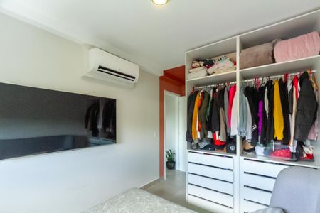 Apartamento à venda com 57m², 2 quartos e 2 vagas Apartamento à venda com 57m², 2 quartos e 2 vagasSuíte