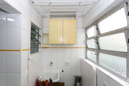 Apartamento à venda com 70m², 3 quartos e 1 vaga Apartamento à venda com 70m², 3 quartos e 1 vagaÁrea de Serviço