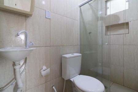 Banheiro de casa para alugar com 1 quarto, 50m² em Jardim Maringa, São Paulo