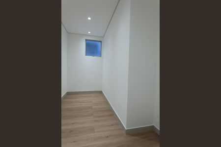 Apartamento à venda com 289m², 4 quartos e 2 vagasCloset da suíte 2