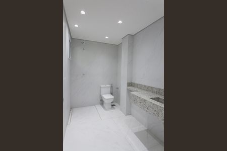 Apartamento à venda com 289m², 4 quartos e 2 vagasBanheiro suite 1