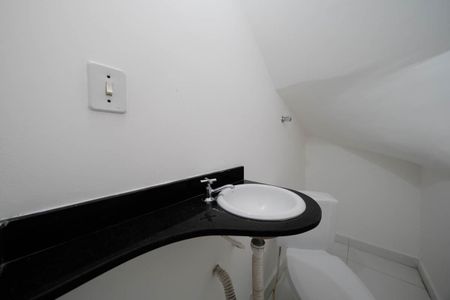 Casa de condomínio para alugar com 120m², 3 quartos e 2 vagasLavabo