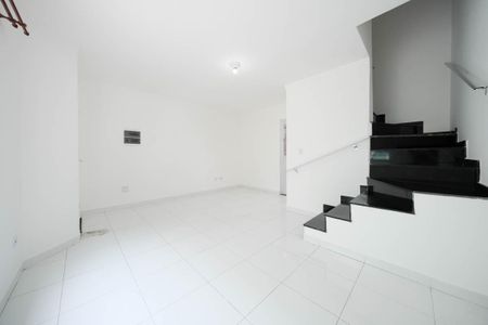 Sala de casa de condomínio para alugar com 3 quartos, 120m² em Vila Guilhermina, São Paulo