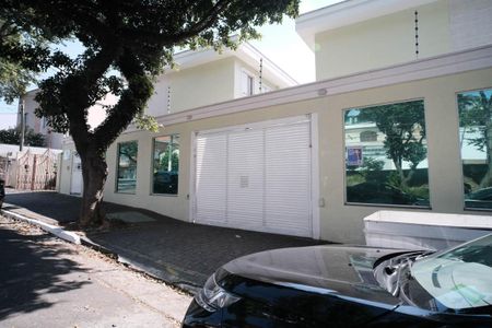 Casa de condomínio para alugar com 120m², 3 quartos e 2 vagasFachada